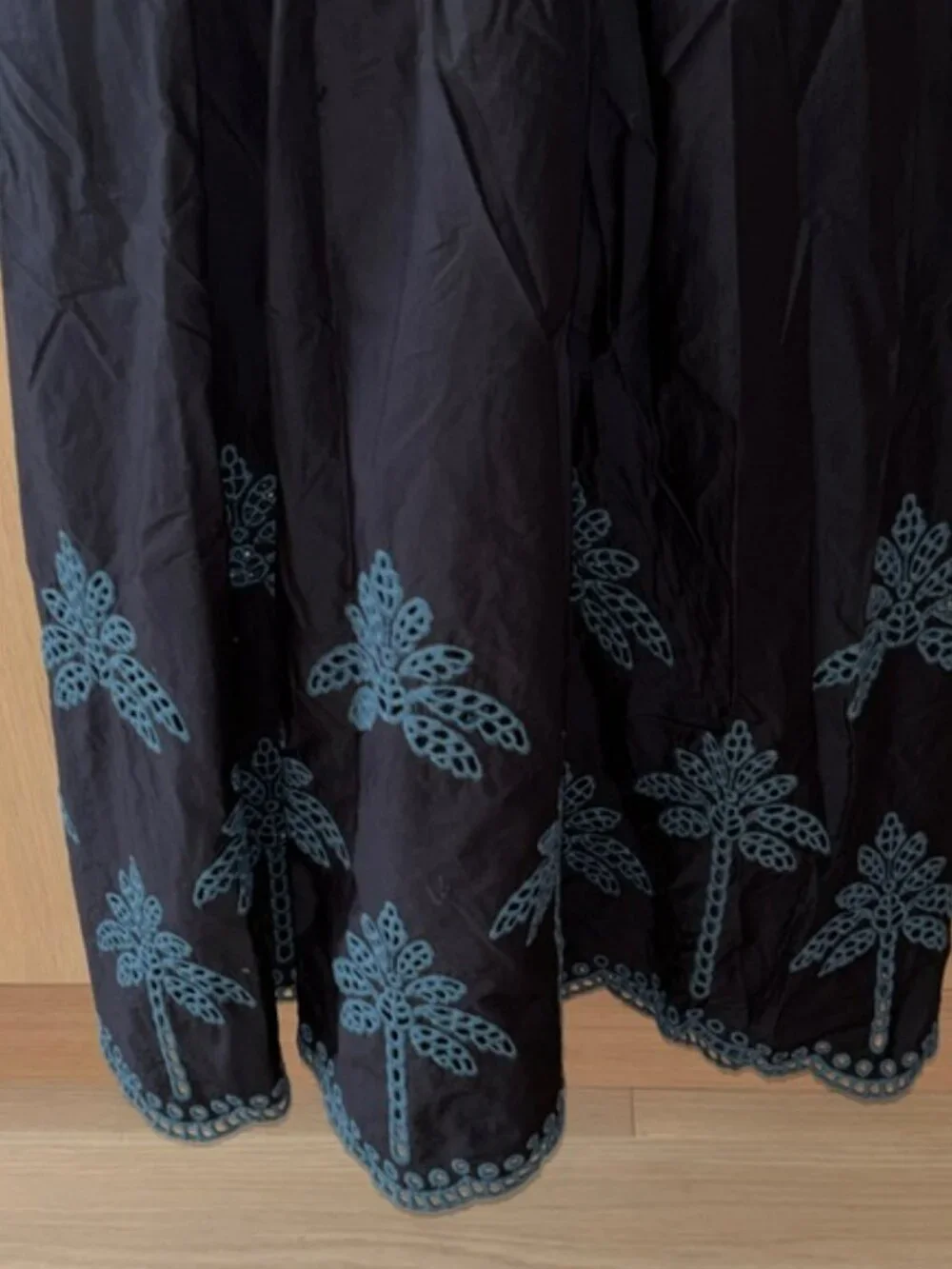 Marine Layer Selene Maxi Dress - Picture 4 of 13